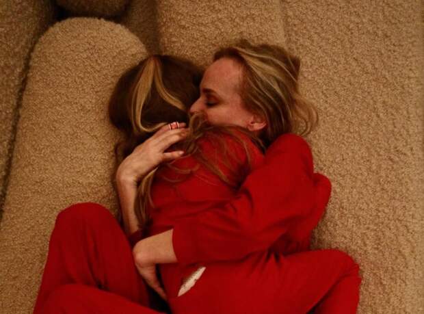 Актриса Диана Крюгер показала редкое фото с дочерью