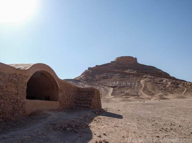 Иран, Йезд, Башня молчания Иран, Йезд, Башня молчания
