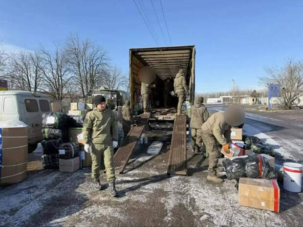 «Прибыли с грузом к бойцам»: 40 тонн помощи из Менделеевска доставлены в зону СВО