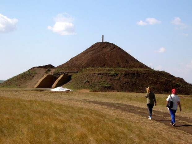 Осторожно, здесь аномальная зона: места в России, где происходит какая-то чертовщина аномалии, аномальная зона, места, россия, факты