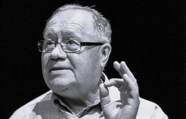 Умер театральный критик Олег Пивоваров