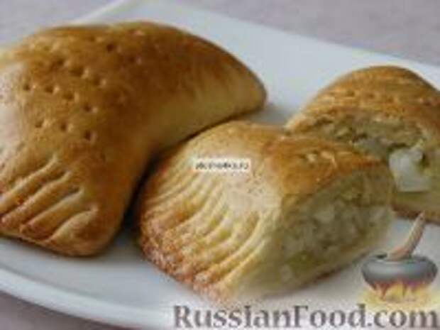 Фото к рецепту: Пирожки с рисом и яйцами