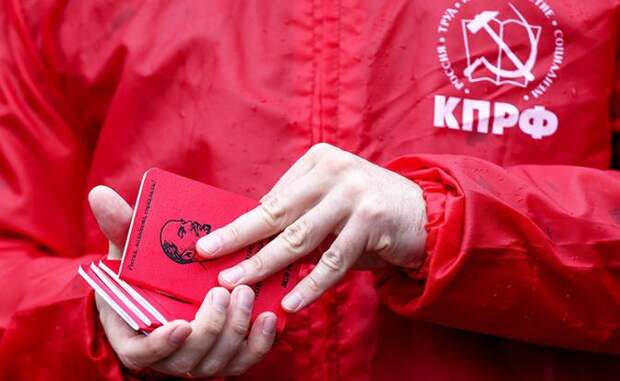 Первомай в Липецке: Власти оттесняли КПРФ на окраину, но неудачно — коммунисты помнят истоки праздника