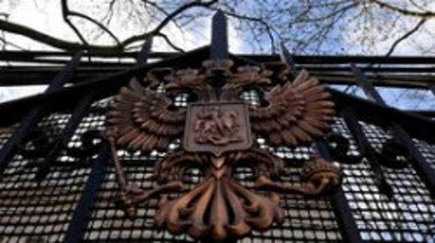 США и страны ЕС высылают российских дипломатов США и страны ЕС высылают российских дипломатов