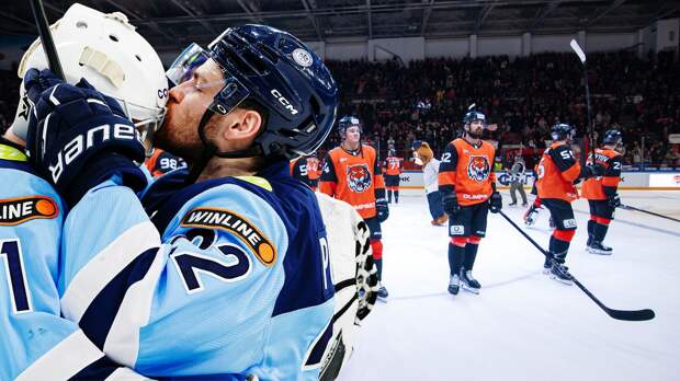 Последняя большая интрига в регулярке КХЛ. Кто пробьется в плей-офф от Востока — «Сибирь» или «Амур»?