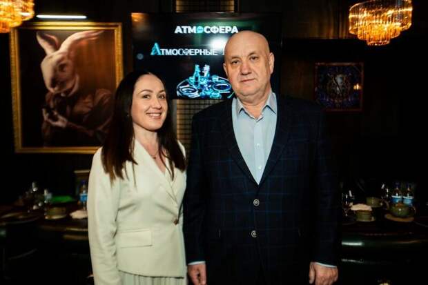 Тренер по этикету Евгения Скиба и главный редактор 