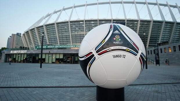 От футбольного поля до минного: футболисты по разные стороны линии фронта