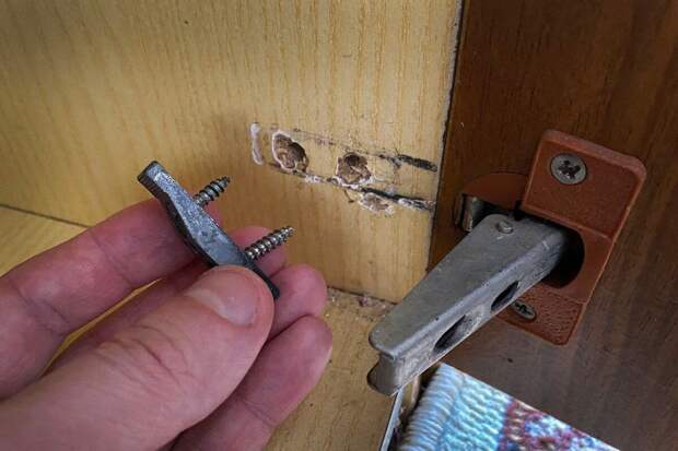 Практически вся мебель недорогого сегмента сделана из ДСП