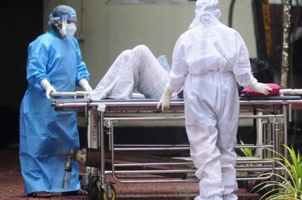 Вирусолог Аграновский назвал симптомы нового вируса с кровью из глаз