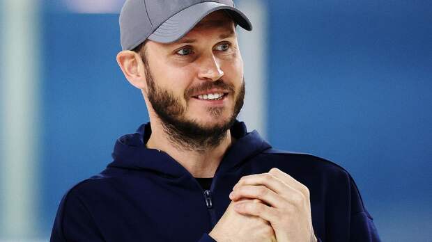 Барулин получил награду от КХЛ за 250 побед в лиге