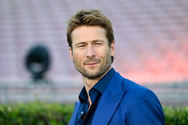 Глен Пауэлл сыграет в молодежной комедии Глен Пауэлл сыграет в молодежной комедии