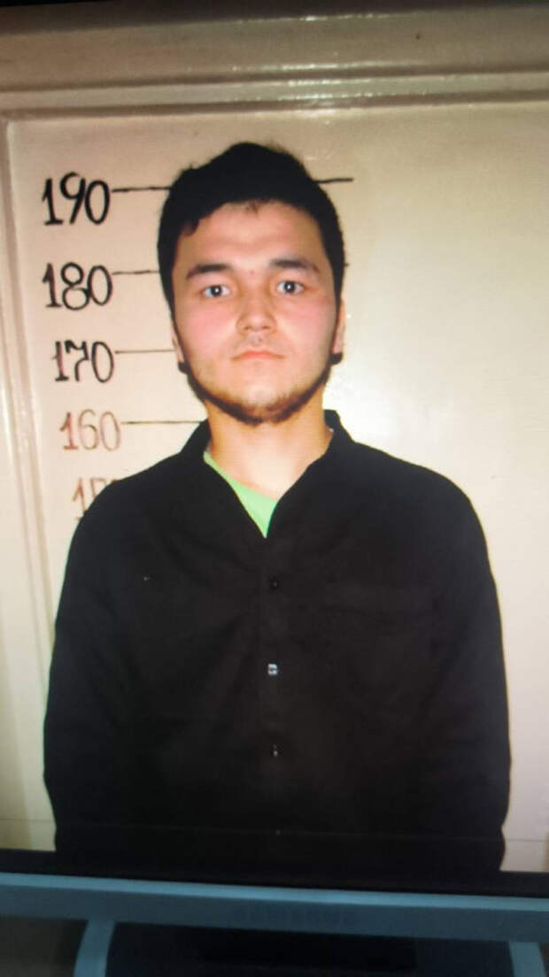 photo_2025-09-19_20-21-29 мигранты узбеки