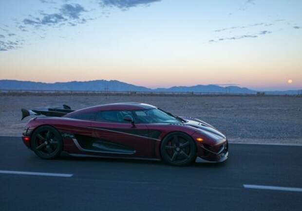 Лавры самого быстрого серийного авто в мире теперь у Koenigsegg Agera - Koenigsegg