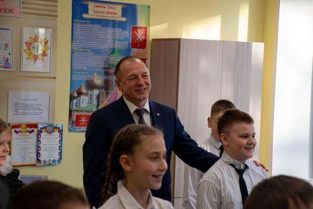 Николай Терехов посетил День открытых дверей в школе номер 22