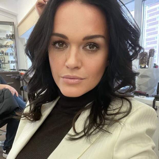 Певица Слава