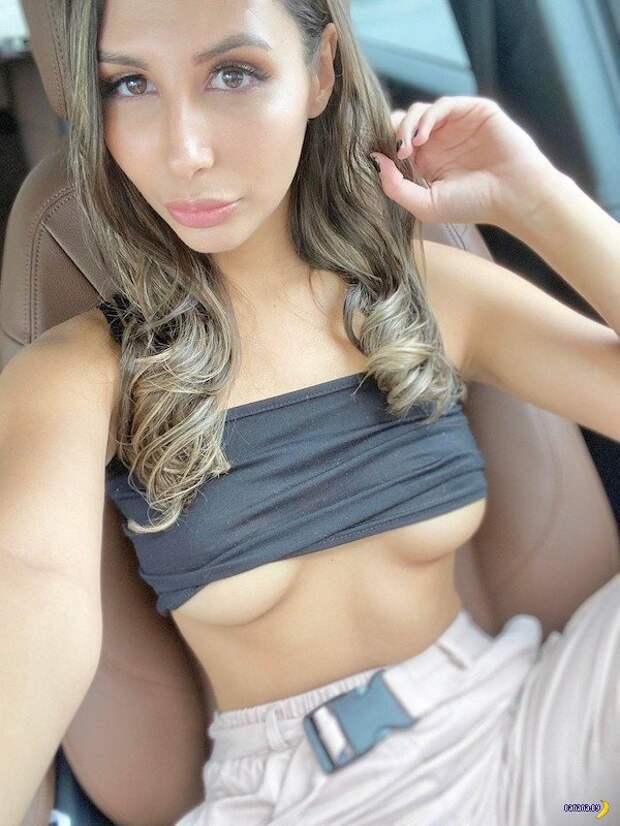 Полный Underboob! - 94 Полный Underboob! - 94