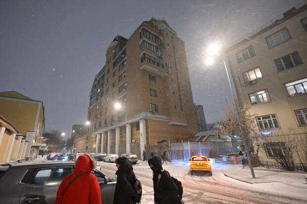 Лариса Долина снова не передала квартиру Полине Лурье