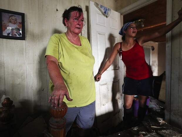 Ураганы пять раз разрушали дом Мелани Мартинез. | Фото: publy.ru.