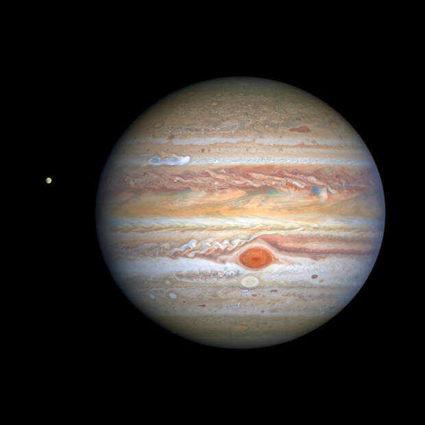 «Хаббл» увидел новый шторм на Юпитере