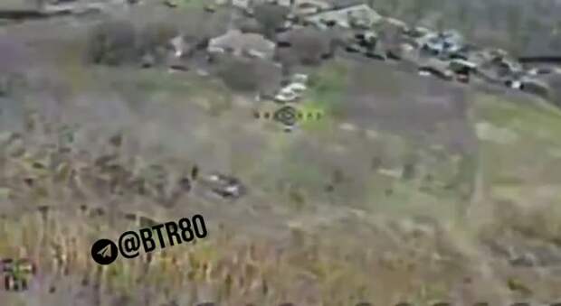 Эпичное уничтожение техники и пехоты ВСУ под Красноармейском сняли на видео