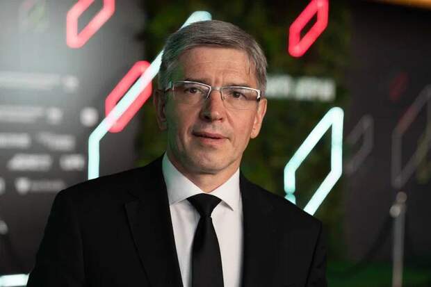 Министр культуры Москвы Алексей Фурсин получил специальный приз от Ассоциации продюсеров кино и телевидения