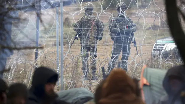 Зеленский: кризис с мигрантами не повлияет на въезд белорусов на Украину