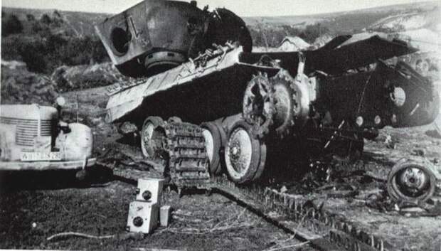 Попадания от чудовищной пушки СУ-152 Немецкий Танк, длиннопост, попадание, пушка, су - 152