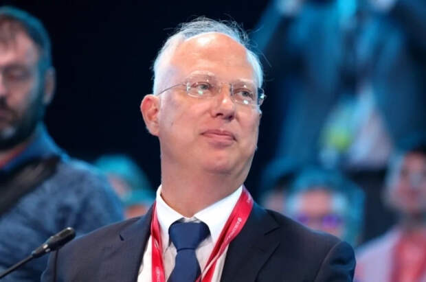 Дмитриев опубликовал в соцсети фото из Абу-Даби