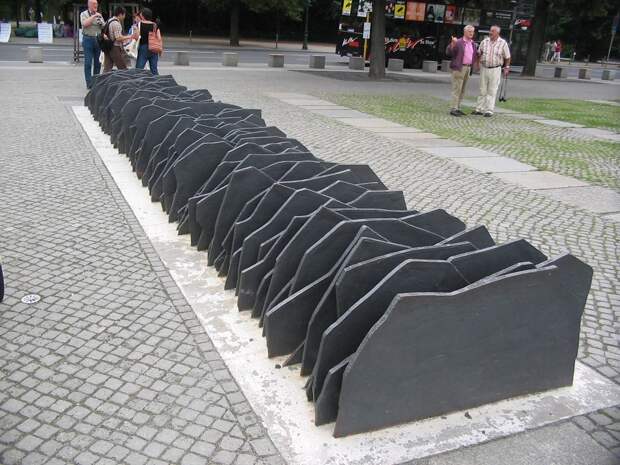 Памятник 96 депутатам рейхстага, убитым нацистами