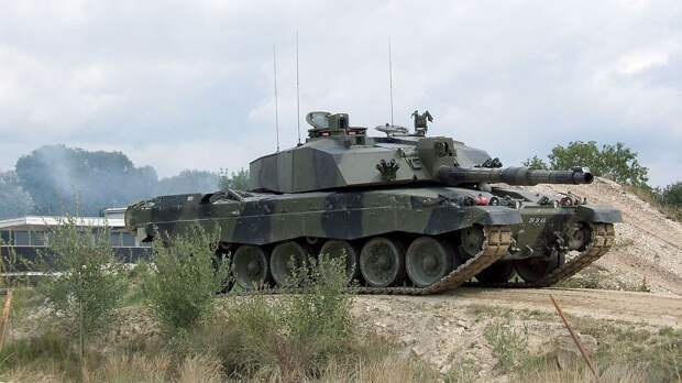 Guardian: украинские танкисты прошли обучение по эксплуатации Challenger 2