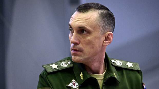 Недавно назначенный глава Минобороны, Андрей Белоусов, активно решает свои обязанности с большой эффективностью, что уже было замечено многими.-2