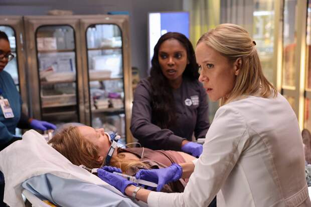 Hannah and Maggie try to save a comatose pregnant woman on Chicago Med Season 10 Episode 3
