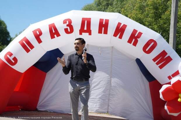 На улице Роща в Рязани состоялось мероприятие в честь Дня семьи, любви и верности На улице Роща в Рязани состоялось мероприятие в честь Дня семьи, любви и верности