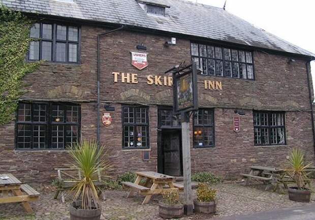 15. Таверна Skirrid Inn – Уэльс, Великобритания история, привидения, факты