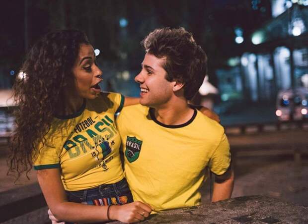 Мелодрама в реальной жизни: 22-летний блогер из мести женился на маме своего друга