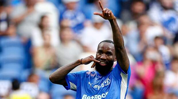 Нгамале сделал «гол+пас» в первом тайме матча «Акрон» — «Динамо»