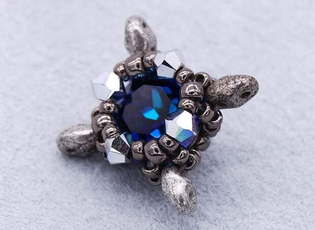 Создаем роскошное колье с кристаллами Swarovski