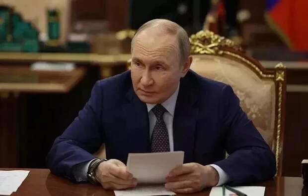 Путин подписал закон о защите имущества многодетных семей от взыскания за долги