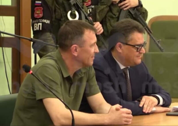 «Шоу, да?». Генералу Ивану Попову смягчили меру пресечения