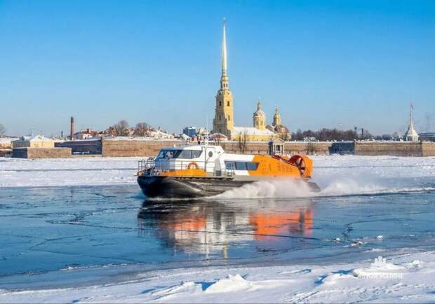 В Петербурге подвели итоги первой в истории зимней навигации