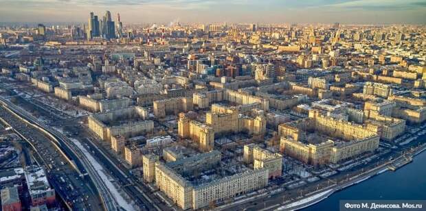 Бар «Квартира» могут закрыть на 90 суток за нарушения антикоронавирусных мер. Фото: М. Денисов mos.ru