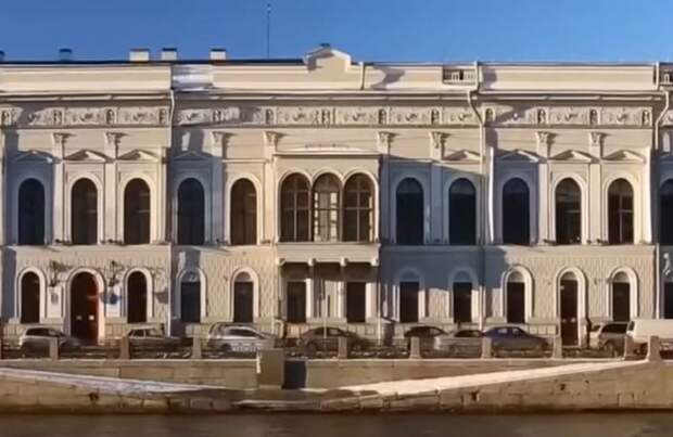 Музей Фаберже представил на выставке около 300 русских икон в ювелирных окладах