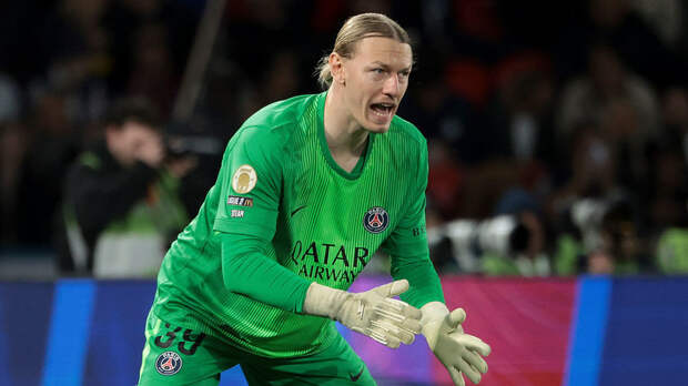 Экс-тренер сборной Франции: Сафонов пользуется доверием защитников, чего нет у Шевалье