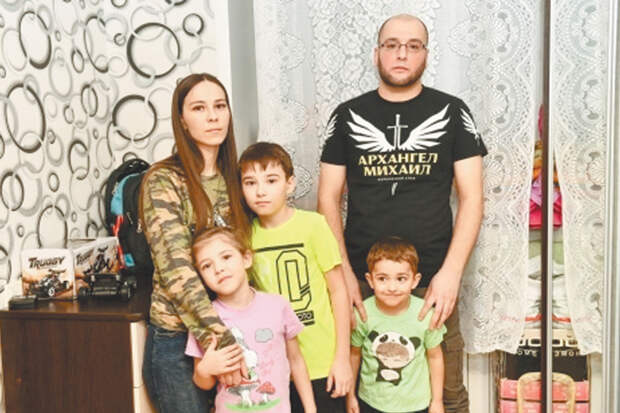 "Попали с ипотекой": семьи описали лишение квартир за долги