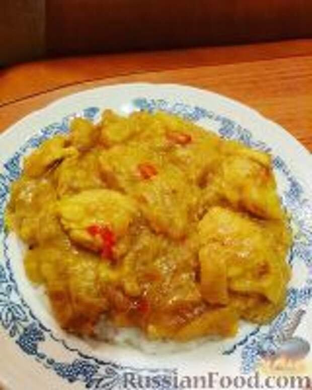 Фото к рецепту: Карри из курицы, с бананами