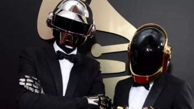 Дуэт Daft Punk выпустит коллекцию одежды