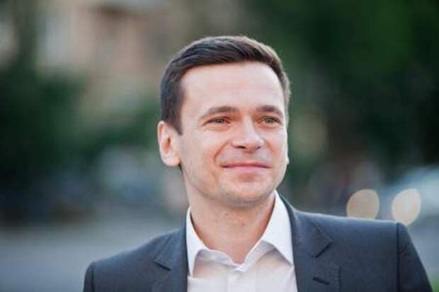 Кто во что горазд, а депутат Яшин - эксперт в распиле бюджета