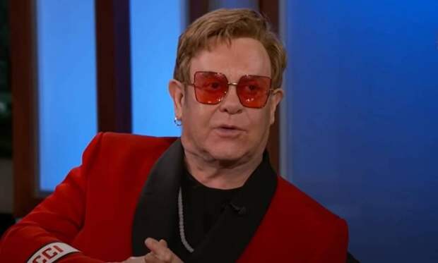 Элтон Джон перенес европейские концерты из-за операции