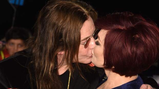 Вдова Оззи Осборна вынуждена попрощаться с детьми и внуками