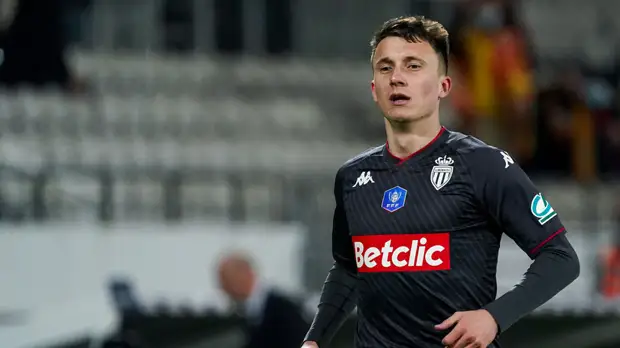 Тренер «Монако» сообщил о болезни Головина